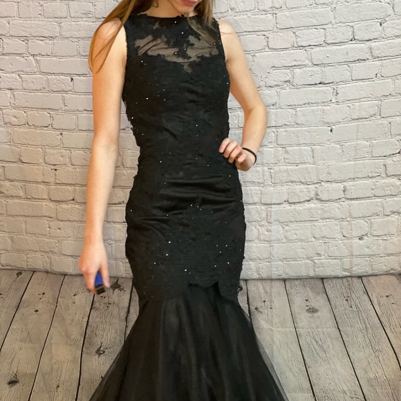 PROM DRESS!!!! - Picture 2 of 7